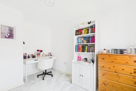 Pavilion Rise - Bedroom 4(1)