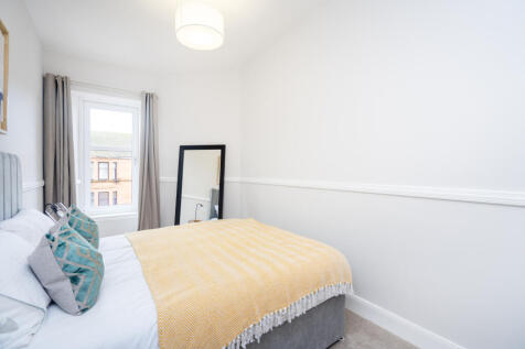 16 3f1 Earl Street, Glasgow, G14 0AX (2)