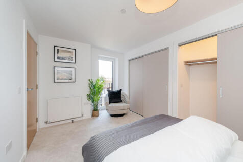 Flat25-27
