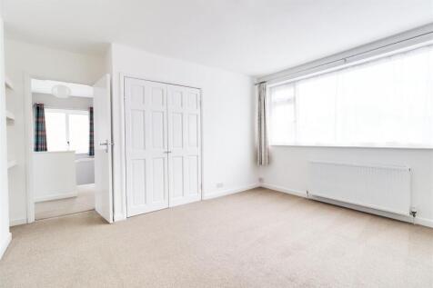 Bedroom 1.jpg