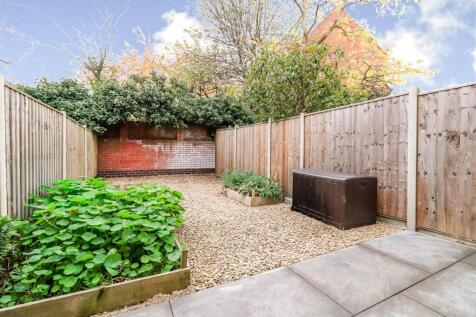 Two-bed-house-Hatherley (4).jpg