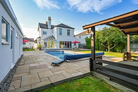 Pool/Cabin