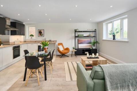 gallery_Courtfield-Gardens-Trowbridge-plot-12-livi