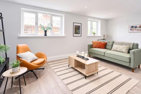 gallery_Courtfield-Gardens-Trowbridge-plot-12-livi