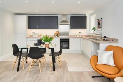 gallery_Courtfield-Gardens-Trowbridge-plot-12-dini