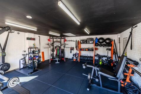 6LeasingthorpeWay-NewcastleGreatPark-NE139BQ-48