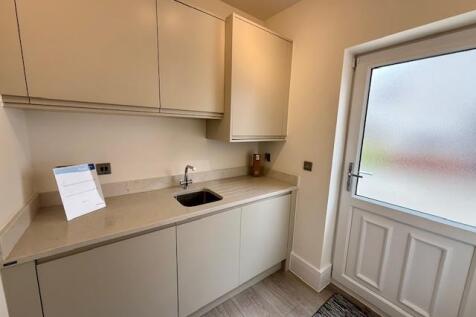 4 Newmarket Utility.jpg