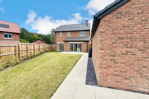 4 Newmarket Rear3.JPG