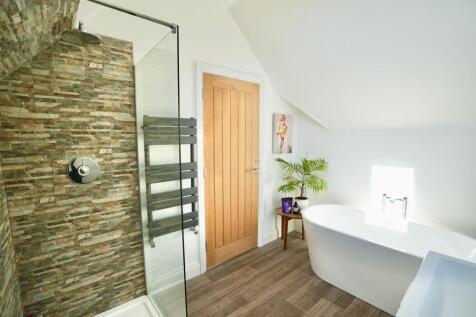 Bathroom/Shower Room