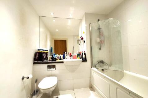 Trident point, pi...