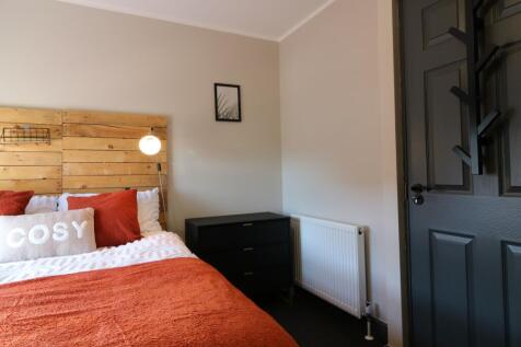 Ridgeway House, Room 3 4.JPG