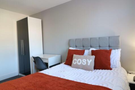 Croft Avenue Room 4 6.JPG