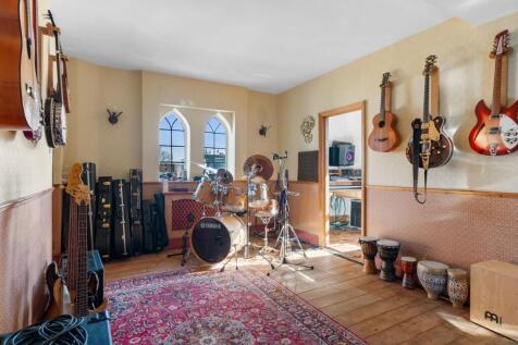 Property Image 12