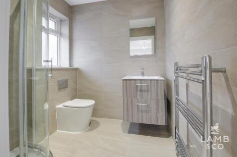 EN SUITE