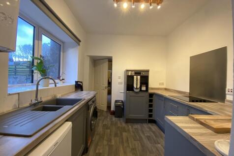 Lower Flat, Station House, Auldgirth, Dumfries, DG