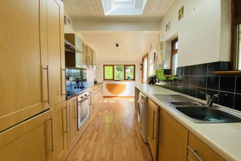 119 Lockerbie Road, Dumfries, DG1 3BN - Braidwoods