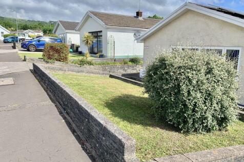 Front Garden 2