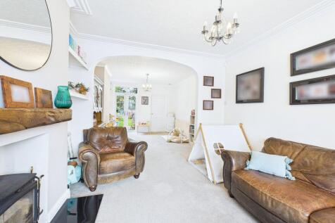 Living Room/ Dining Room