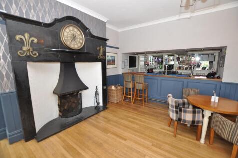 Dining room/Bar area