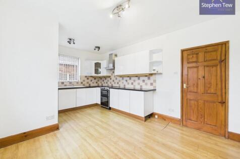Kitchen/ Dining Room