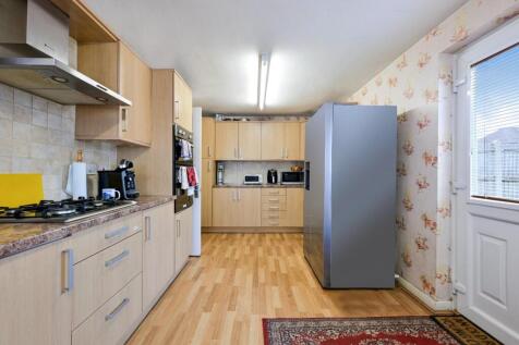 ARDROSSAN GARDENS (8).jpg