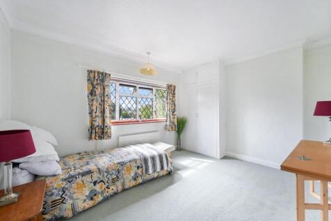 RUTHERWYKE CLOSE (5).jpg