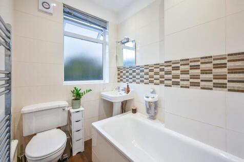 STONELEIGH AVENUE,  (22).jpg