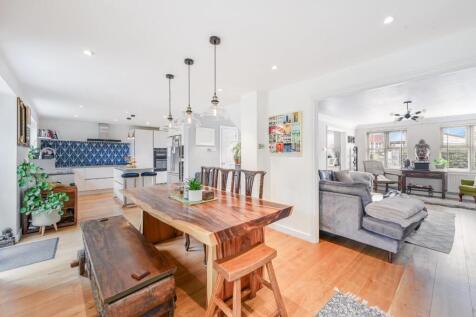 ELMWOOD DRIVEWAY (11).jpg