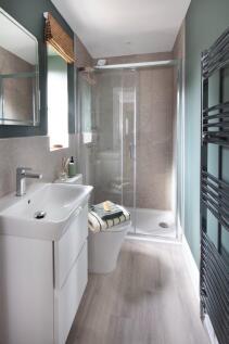 Show home ensuite