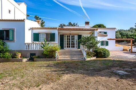 3 bedroom house in Fuseta with swimming pool