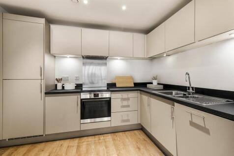 Experience the charm of this modern kitchen, designed for both style and functionality.