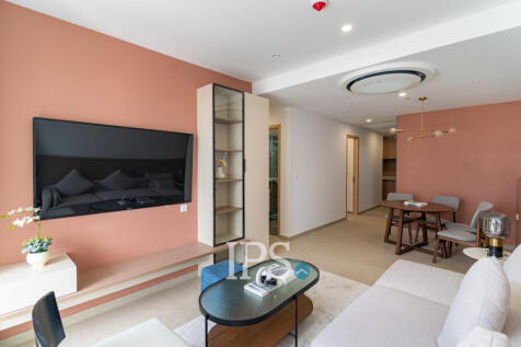 3 Bedroom Condo For Sale - Diamond Bay Garden, Tonle Bassac, Phnom Penh