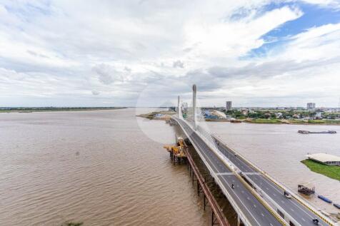 3 Bedroom Condo For Sale - Diamond Bay Garden, Tonle Bassac, Phnom Penh