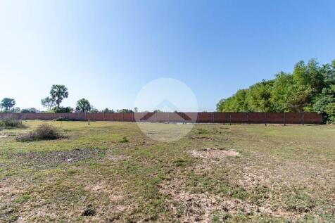 Land For Sale - Next to Golf Course, Svay Dangkum, Siem Reap