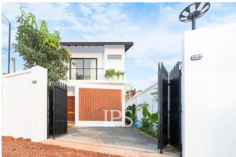 3 Bedroom Villa For Sale - Svay Dangkum, Siem Reap