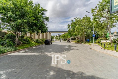 4 Bedroom Villa Udom For Sale - Chankiri Palm Creek, Phnom Penh