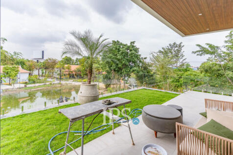 10 Bedroom Luxury Villa  For Sale - Koh Kra Bei, Phnom Penh
