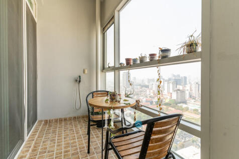 27th Floor 3 Bedroom Condo For Sale - Decastle Royal, BKK1,  Phnom Penh