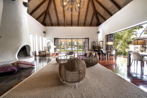 Members Lounge El Campanario