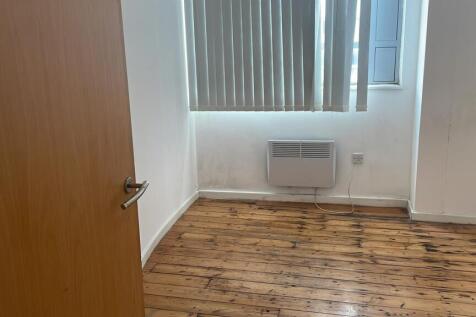 WhatsApp Image 2025-08-04 at 12.29.33 (1).jpeg