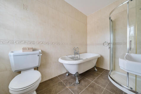 En-suite to Bedroom 2