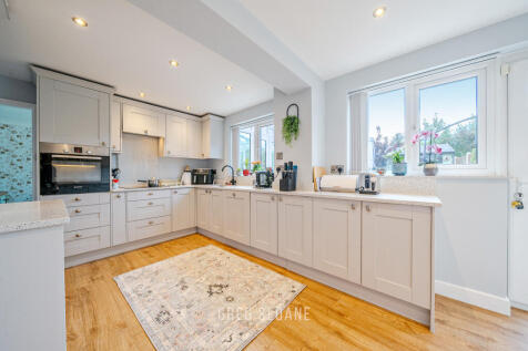 1359930-8-68d976c2a03c4