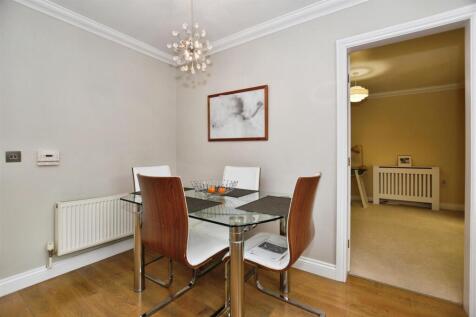 d90d3d73-dining 20 282 29.JPG