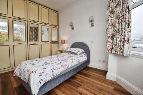 8e62ea8b-bed 20wdr.JPG