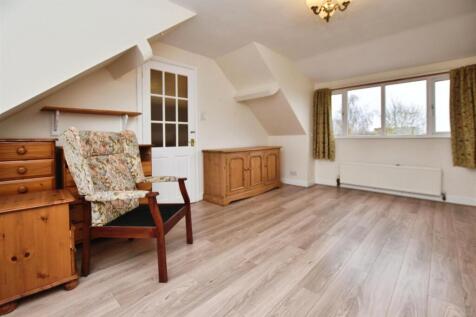 Master Bedroom &amp; W.C.