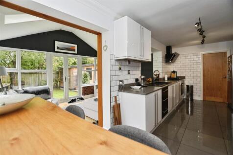 4acff3a0-kit 20to 20cons.JPG