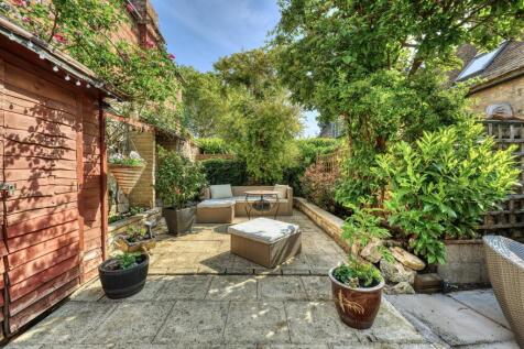 6-2 St Osyths Lane O