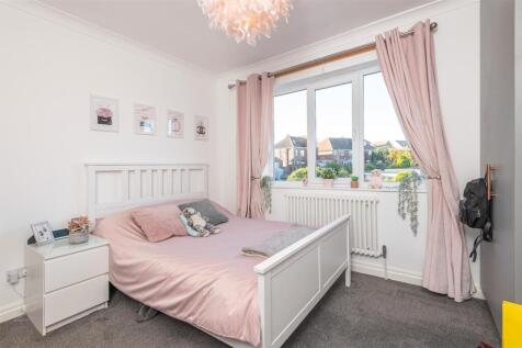 46 - 23 Queens Drive S75 2QQ.jpg