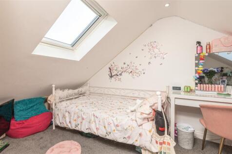 52 - 23 Queens Drive S75 2QQ.jpg