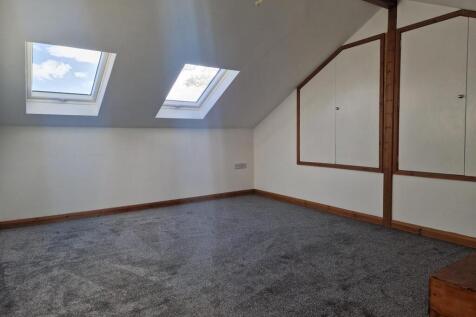 WhatsApp Image 2025-11-19 at 15.30.43_5260306c.jpg